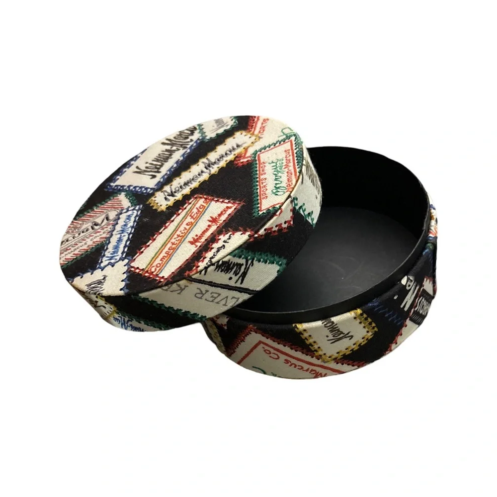 Neiman Marcus round box